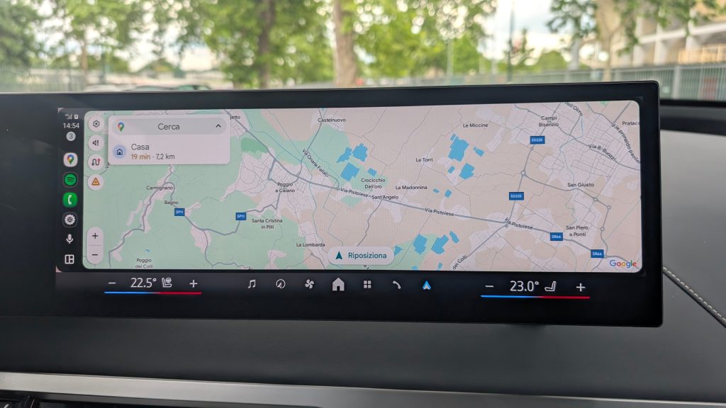 Il nuovo tema chiaro di Android Auto: ce lo mostra Google!