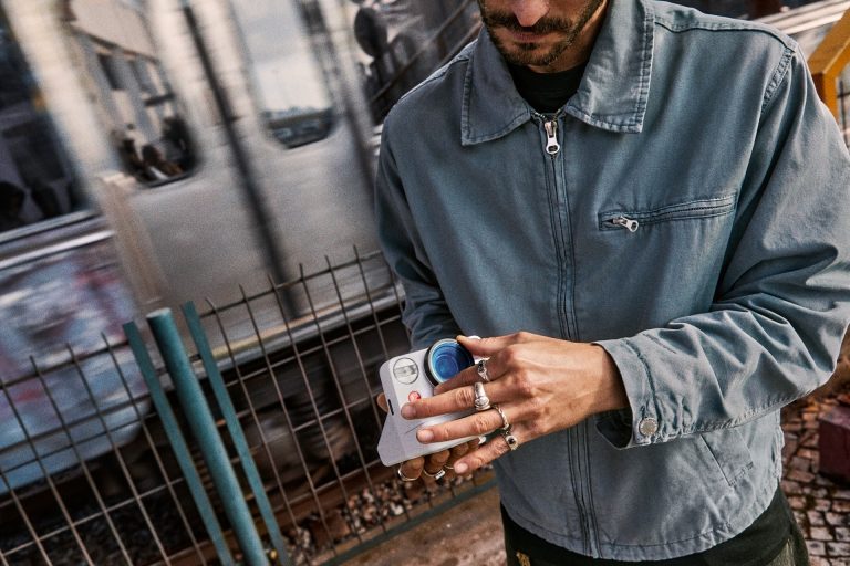 Scatti istantanei con stile: le Polaroid Now Generation 3 arrivano in Italia