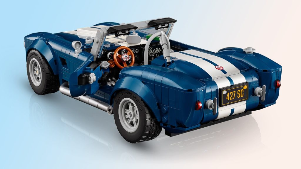 LEGO Icons Shelby Cobra 427 S/C: il nuovo set è un tributo in mattoncini alla muscle car americana