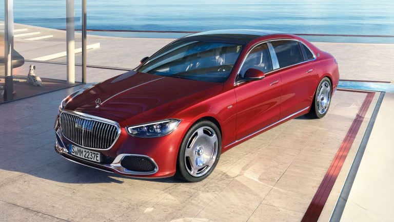 Se hai una di queste Mercedes, e uno di questi Galaxy, (oltre che ricco) sei anche fortunato!