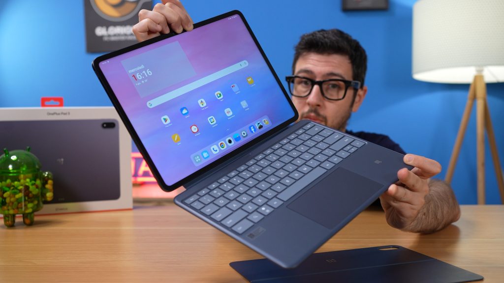 Recensione OnePlus Pad 3: display 13" 144Hz, 16GB di RAM e ricarica 80W