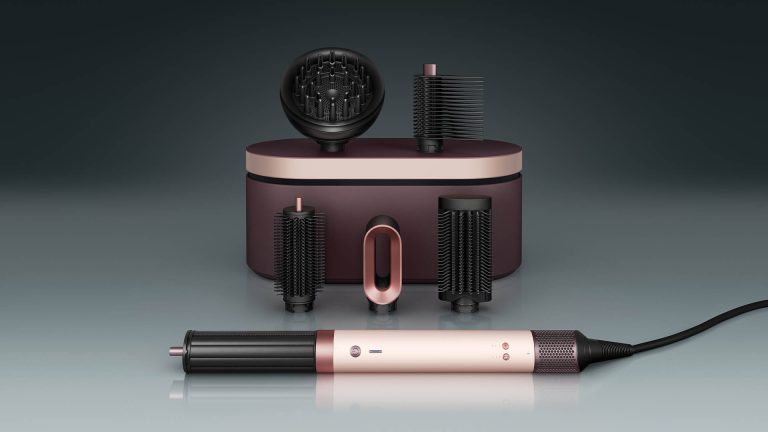 È arrivato il nuovo Dyson Airwrap2x: più potente, leggero e smart. Cosa cambia davvero