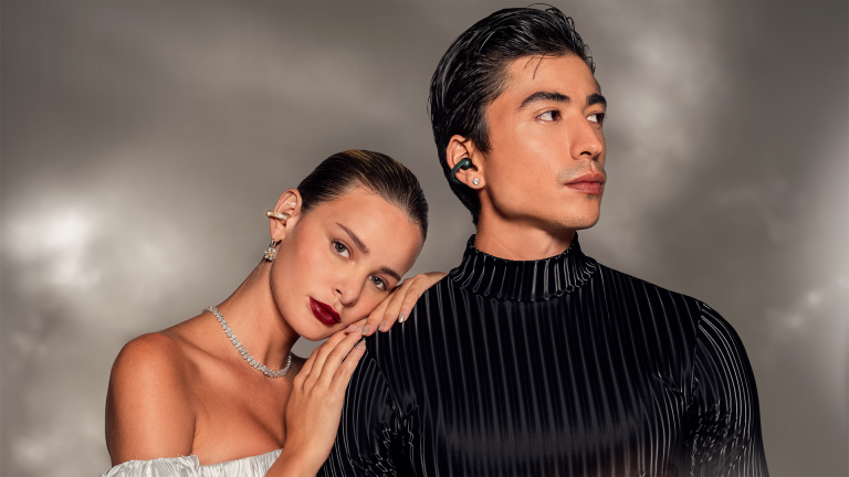 Motorola fa gli auricolari, Bose ci mette l'audio e Swarovski i cristalli: e poi?!?