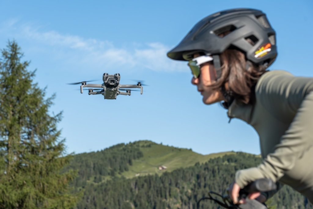 Mini 5 Pro è un condensato di tutta la migliore tecnologia DJI e non rincara di un centesimo!