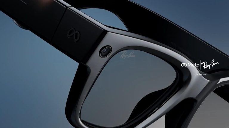 Display integrato e controllo col braccialetto, i nuovi occhiali smart di Meta faranno un passo nel futuro