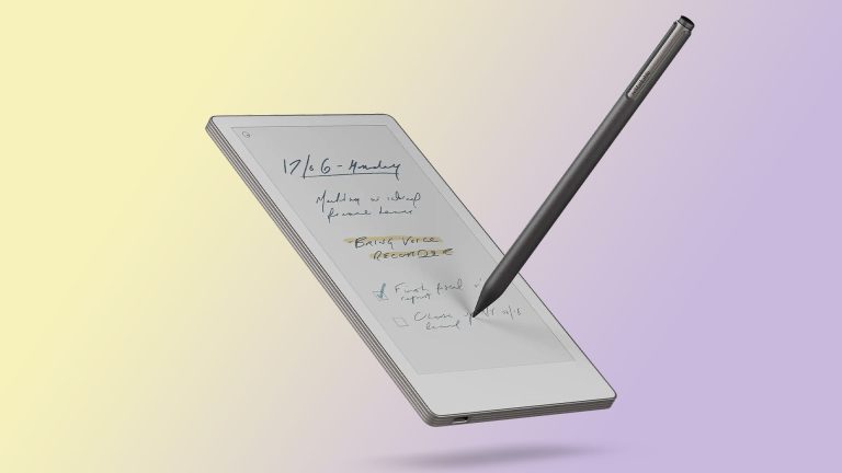 Paper Pro Move è il nuovo taccuino digitale compatto di reMarkable